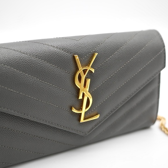 🍓YSL Monogram Flap Wallet in Grained Leather - Picture 4 of 13